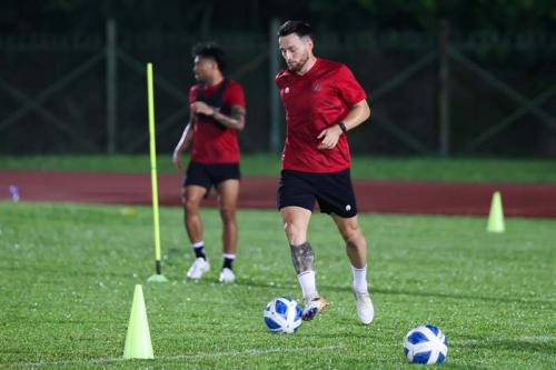 Punya Skuad dan Pelatih Bagus, Marc Klok Optimis dengan Peluang Timnas Indonesia Lawan Irak di Kualifikasi Piala Dunia 2023: Okezone Bola
